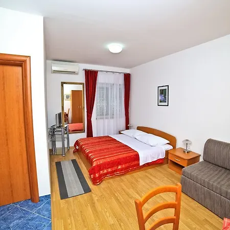 Bozikovic Apartament Podstrana