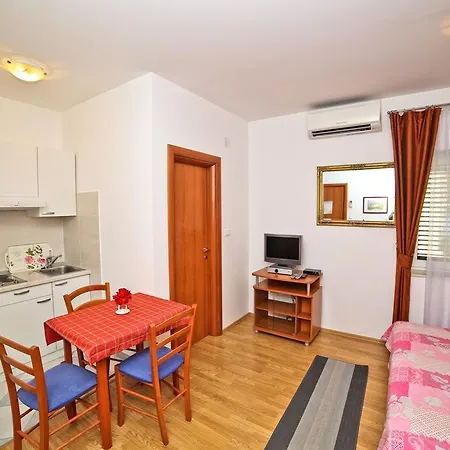 Bozikovic Apartament *
