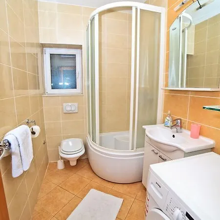 Bozikovic Apartament Podstrana